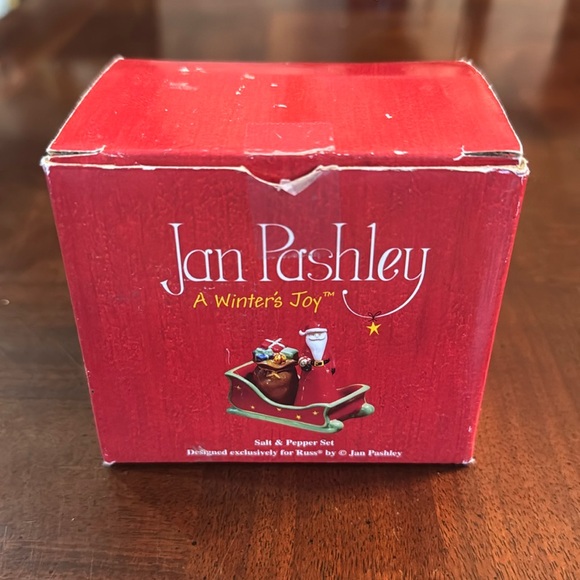 Jan Pashley “A Winter’s Joy” Christmas Salt & Pepper Set Sleigh, Santa Gift Sack - Picture 3 of 6